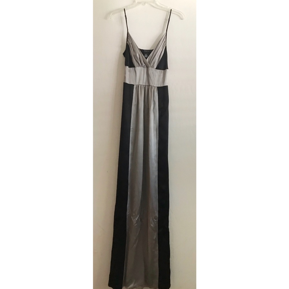 100% Silk Gorgeous black and silver gown